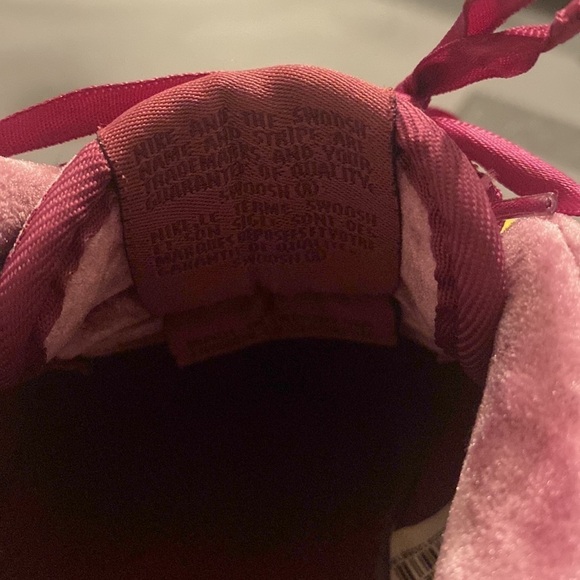 Euc Nike Air Force 1 6.5 Youth Low Pink Purple Crushed Velvet Shoes Womens - Picture 15 of 15